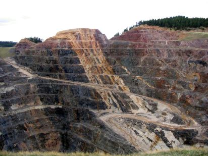Homestake_Mine_Pit