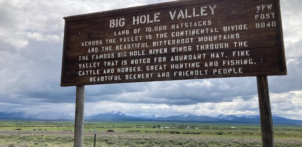 Big Hole historical sign about friendly people
